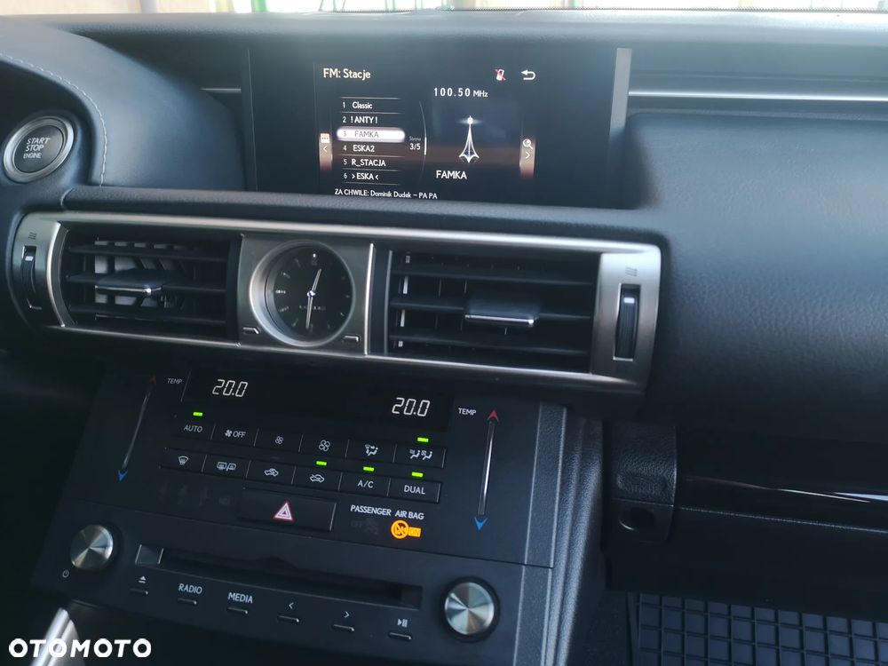 Lexus IS 200t Executive Line - 14