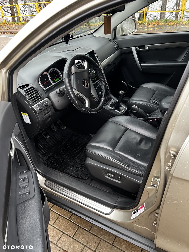 Chevrolet Captiva 2.0 d LS 5os - 8