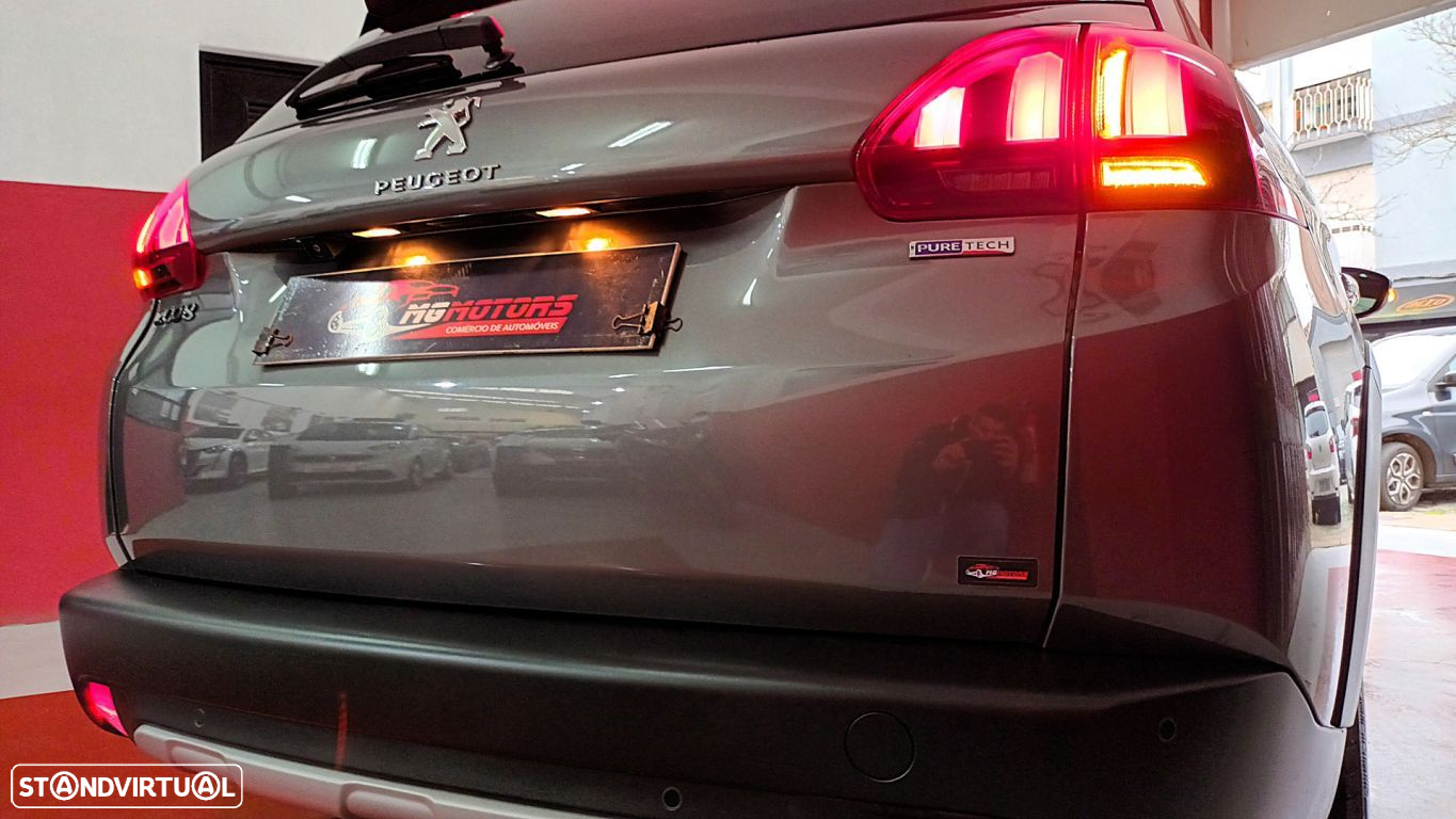Peugeot 2008 1.2 PureTech Allure - 8