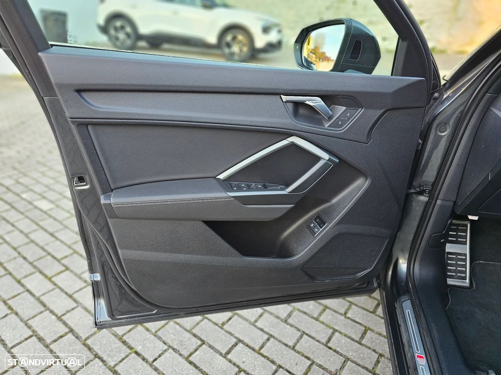 Audi Q3 45 TFSIe S line S tronic - 8