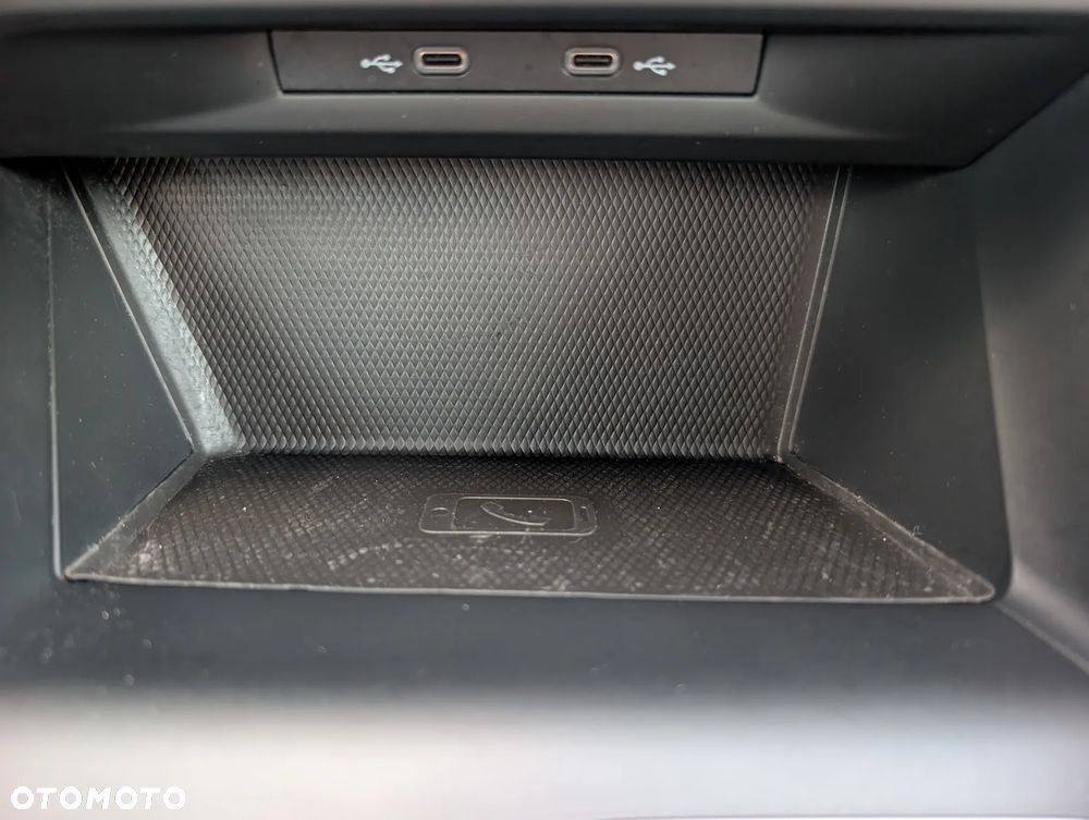 Volkswagen Golf 2.0 TDI SCR DSG Life - 29