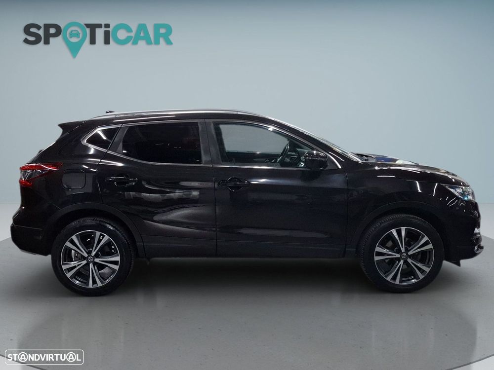 Nissan Qashqai 1.2 DIG-T N-Connecta 18 - 9