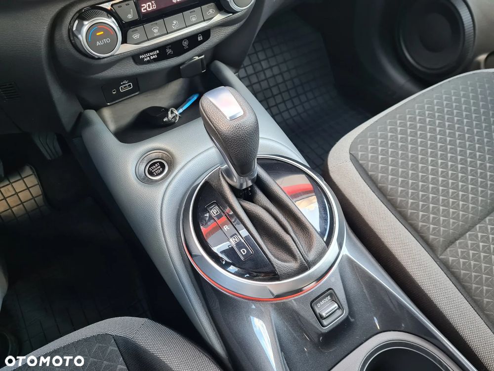 Nissan Juke 1.0 DIG-T N-Connecta DCT - 19