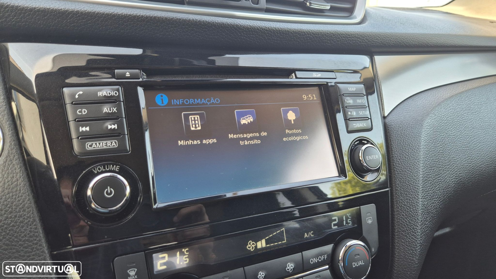 Nissan Qashqai 1.2 DIG-T N-Connecta 18 - 26