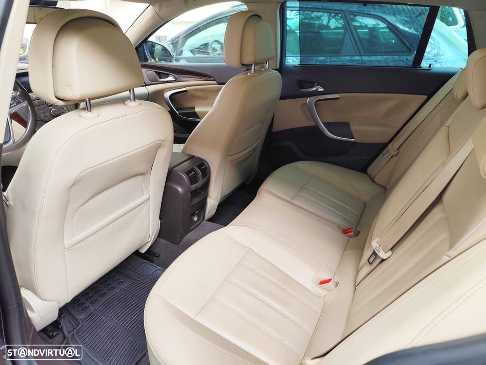 Opel Insignia Sports Tourer - 7