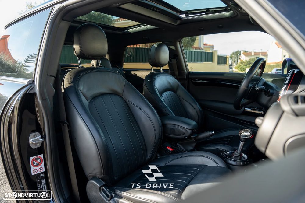 MINI 3 Portas John Cooper Works Sport Aut. - 9