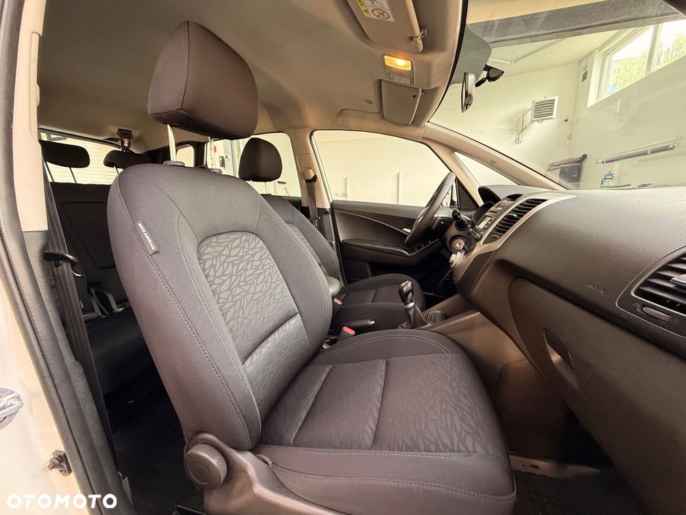 Hyundai ix20 1.6 BlueDrive Classic + - 14