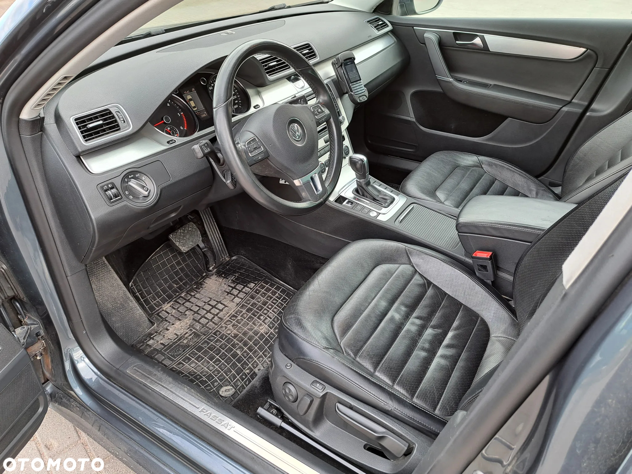 Volkswagen Passat - 15