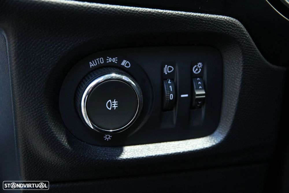 Opel Corsa 1.2 Business - 11