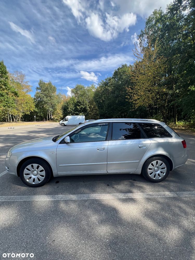 Audi A4 Avant - 4