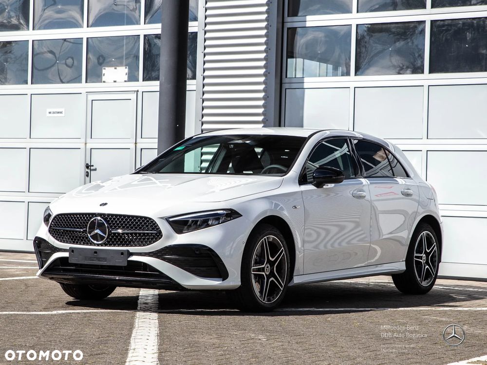 Mercedes-Benz Klasa A 250 e PHEV AMG Line 8G-DCT - 2