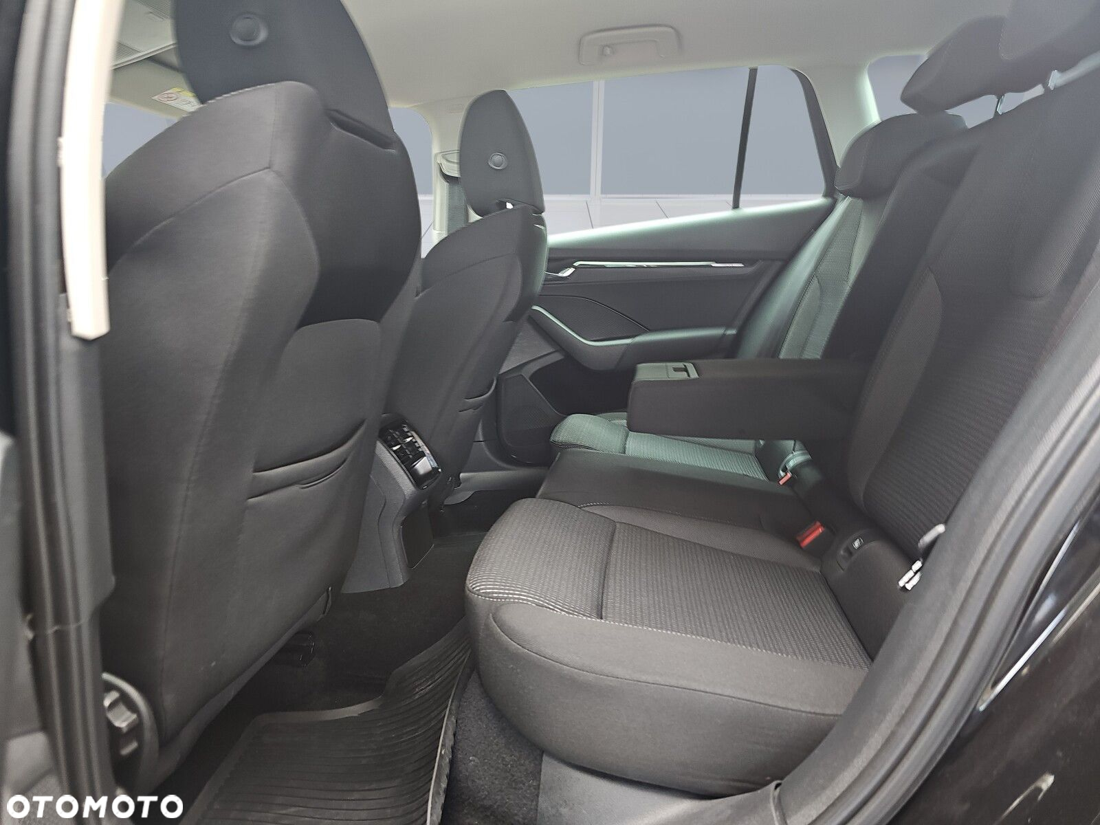 Skoda Octavia 2.0 TDI Ambition DSG - 13