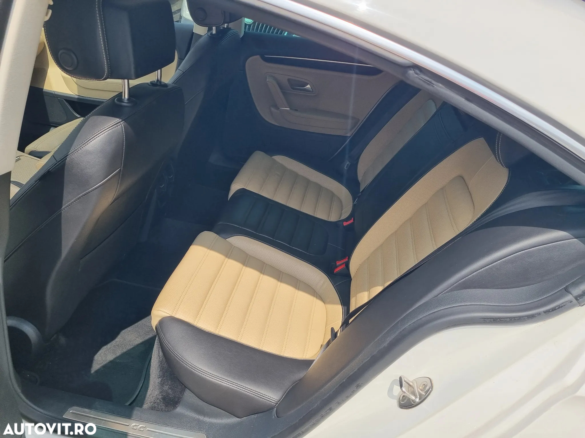 Volkswagen Passat CC 2.0 TDI BlueMotion Technology DSG - 10