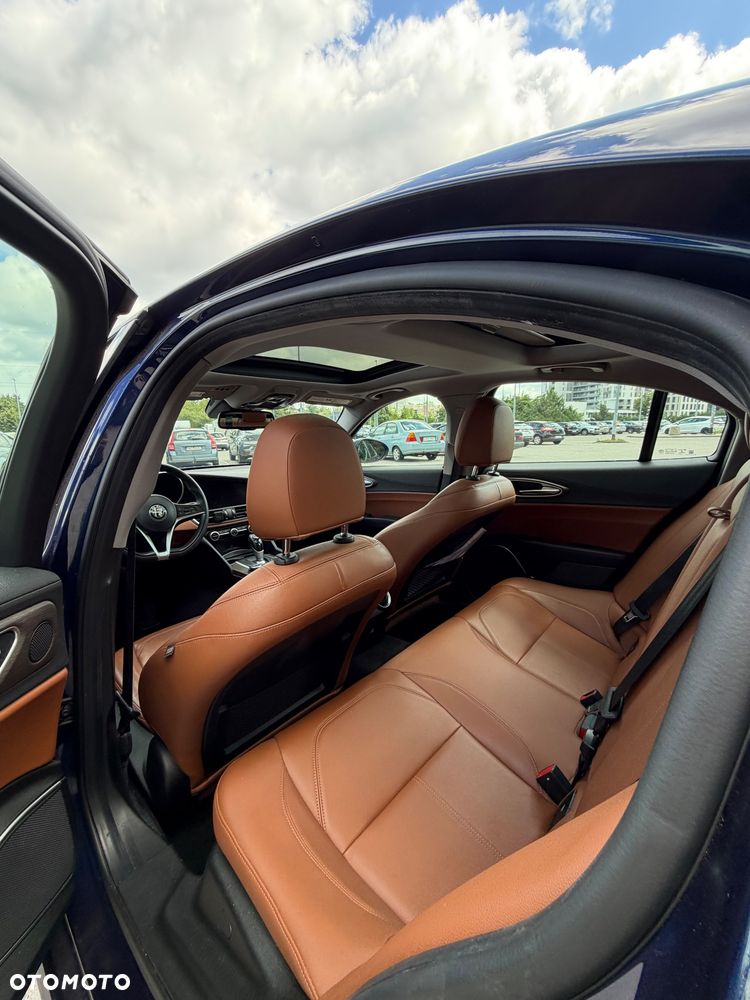 Alfa Romeo Giulia 2.0 Turbo 16V AT8 Veloce Ti - 13