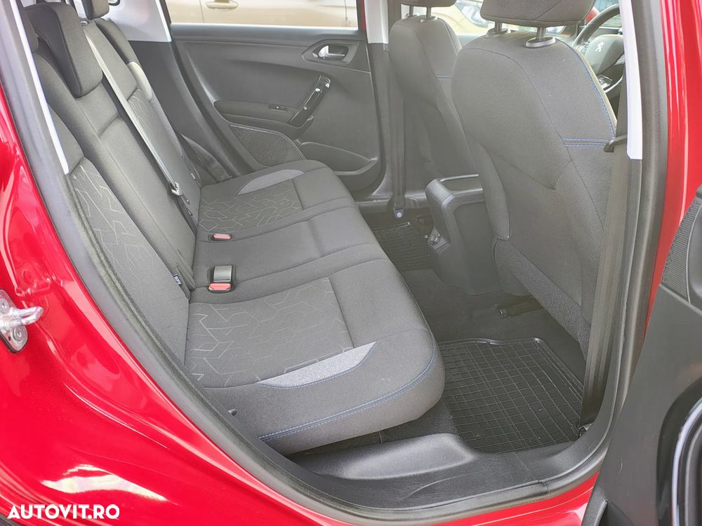 Peugeot 2008 PureTech 110 GPF Stop&Start EAT6 Style - 10