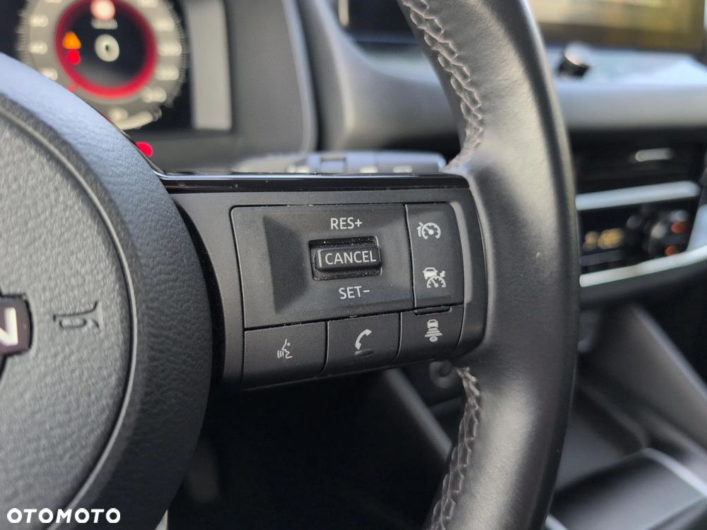 Nissan Qashqai 1.3 DIG-T N-Connecta - 21