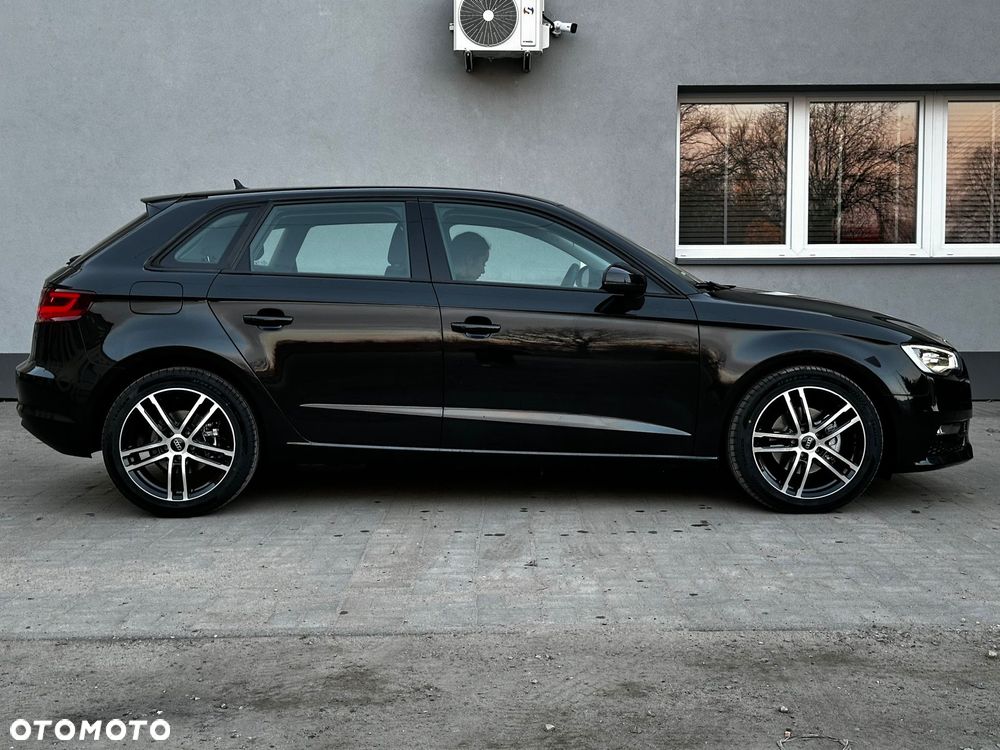 Audi A3 Sportback - 4