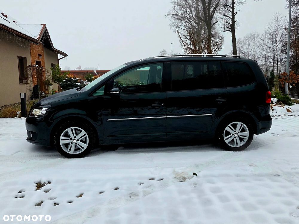 Volkswagen Touran 2.0 TDI DPF Highline DSG - 9