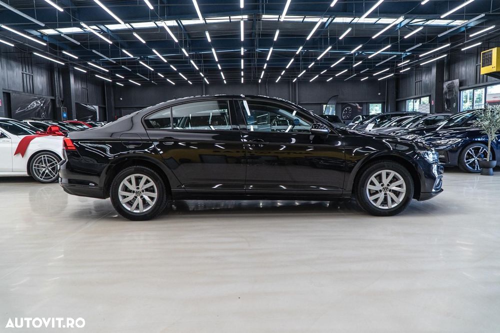 Volkswagen Passat 2.0 TDI DSG Comfortline - 20