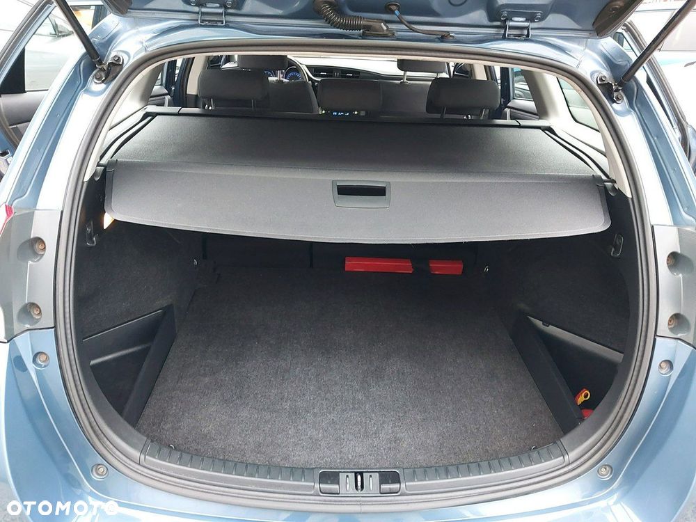 Toyota Auris 1.6 Premium - 18