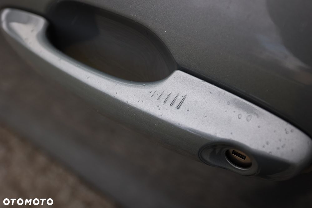 Ford Kuga 2.0 EcoBlue 4x4 TITANIUM X - 19