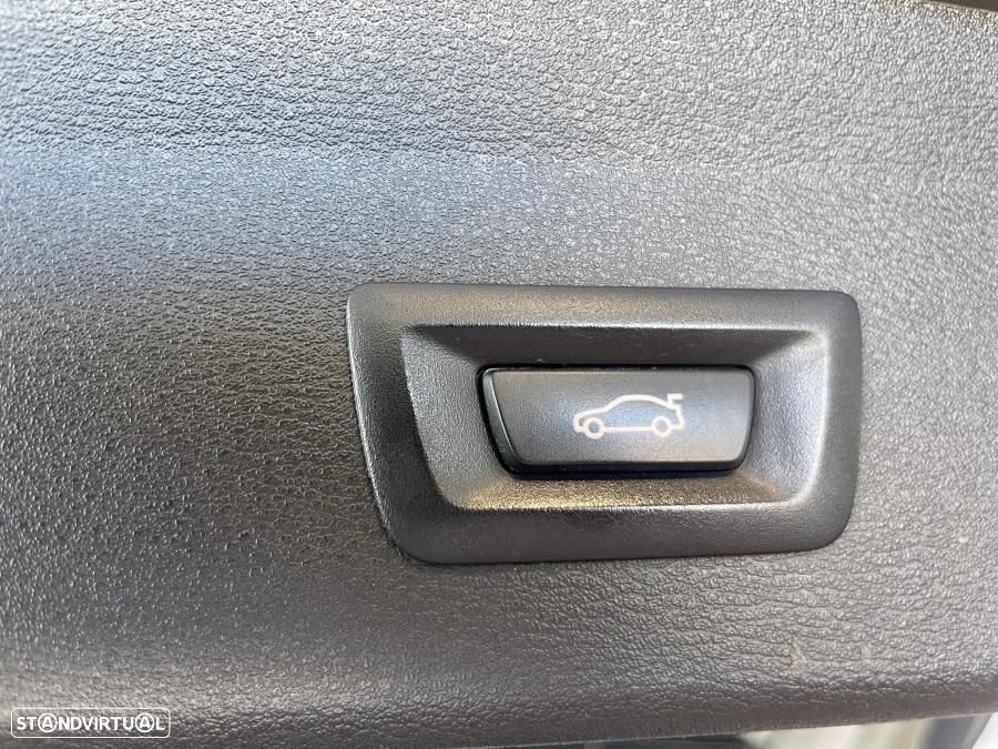 BMW X1 16 d sDrive Line xLine - 32
