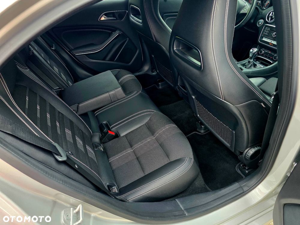 Mercedes-Benz Klasa A 200 (BlueEFFICIENCY) Urban - 14