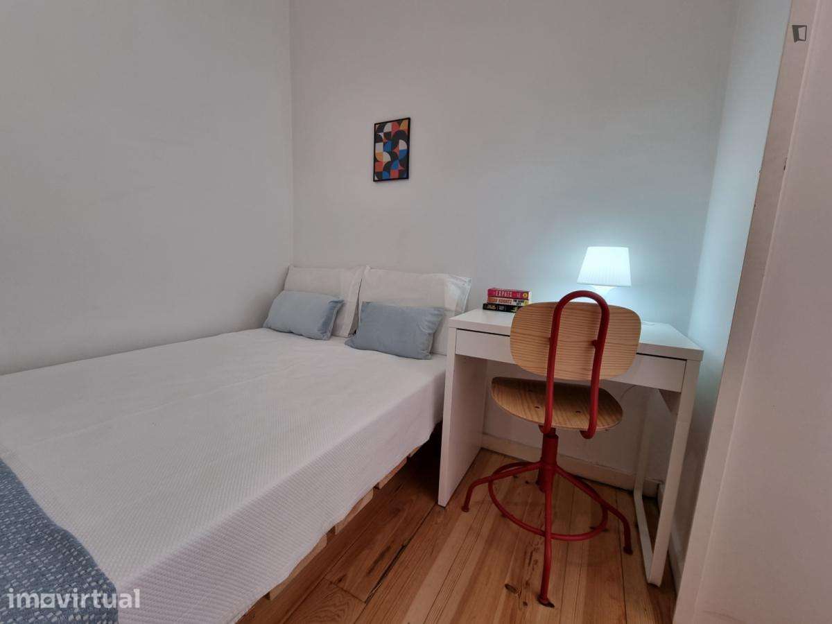 Apartamento com 3 quartos - localizado em Montes Claros Coimbra - Grande imagem: 4/22
