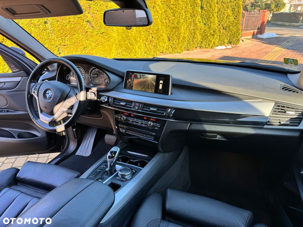 BMW X5 xDrive40d - 14