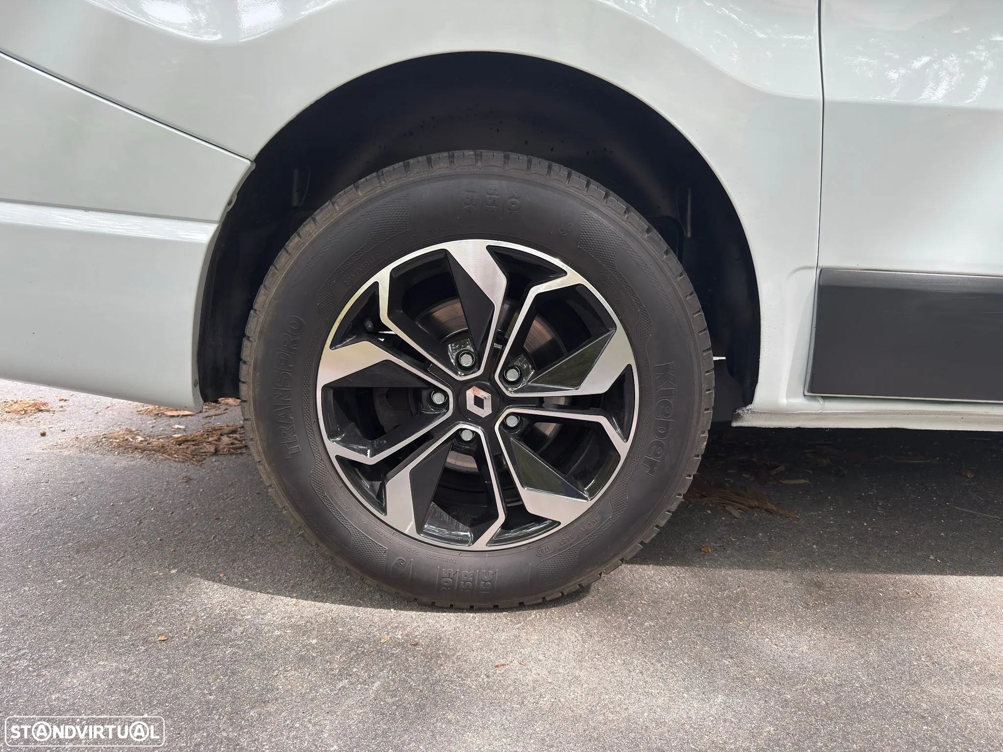 Renault Trafic - 15