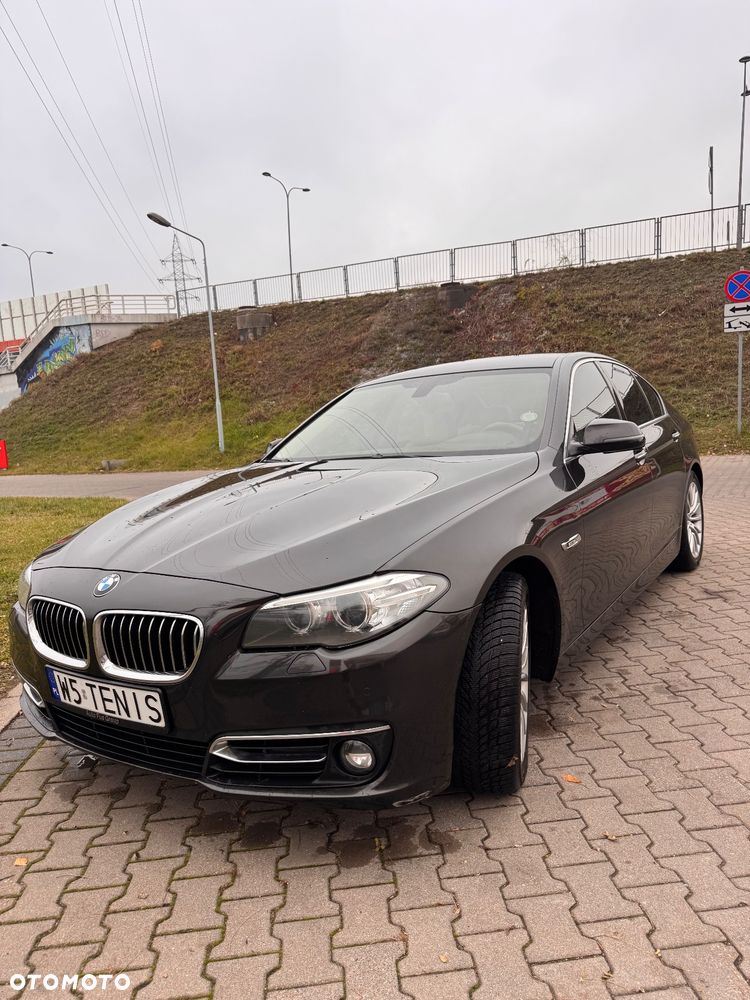 BMW Seria 5 525d xDrive - 5