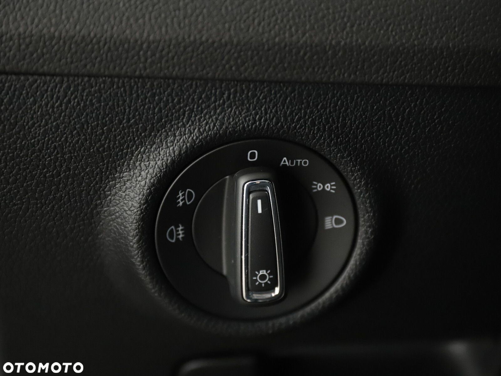 Skoda Superb 2.0 TDI SCR Style DSG - 22
