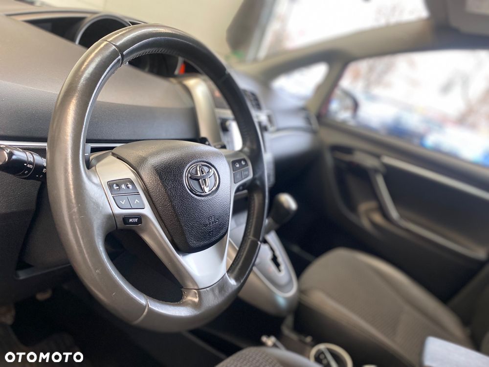 Toyota Verso 1.8 Premium MS - 30