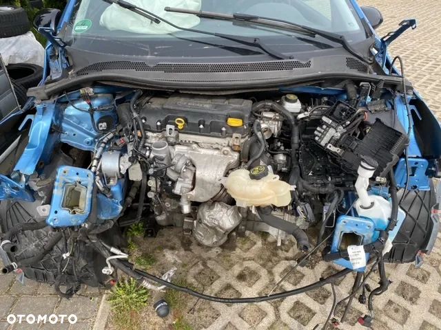 SERWO HAMULCOWE POMPA OPEL CORSA E