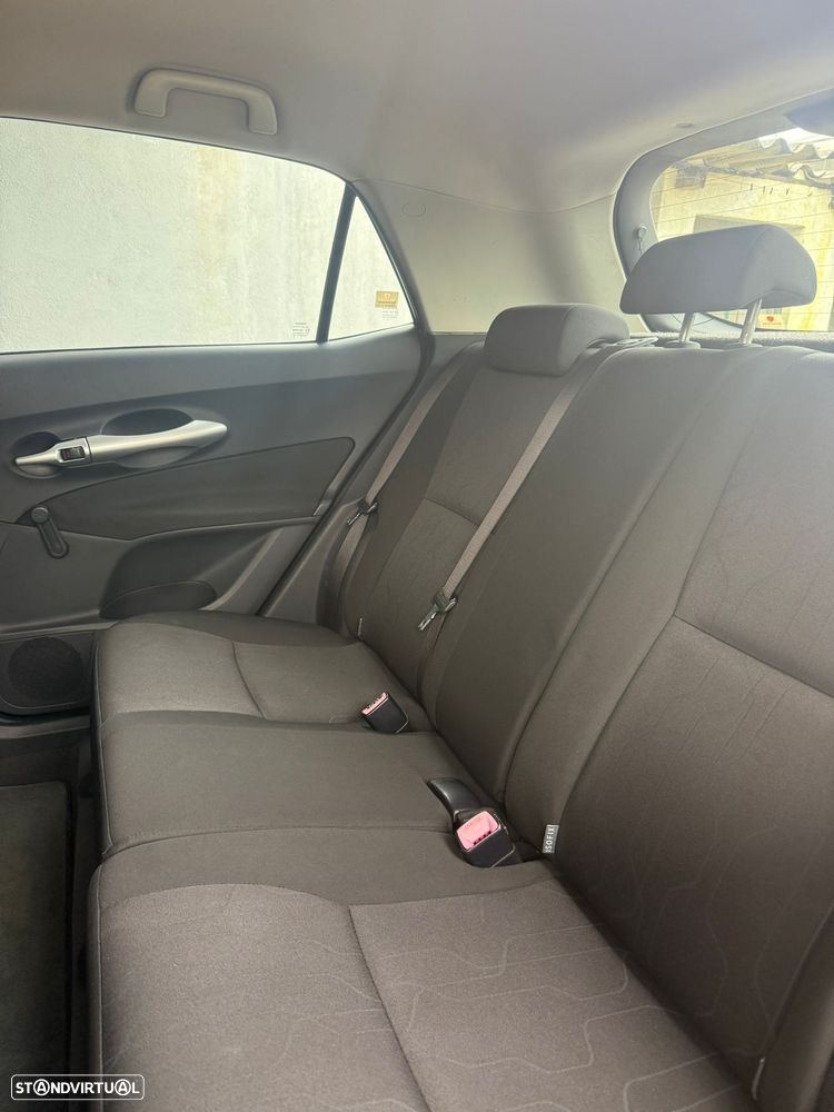 Toyota Auris 1.4 D-4D AC - 22