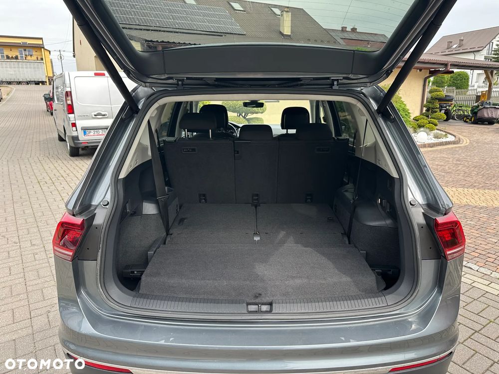 Volkswagen Tiguan Allspace - 12