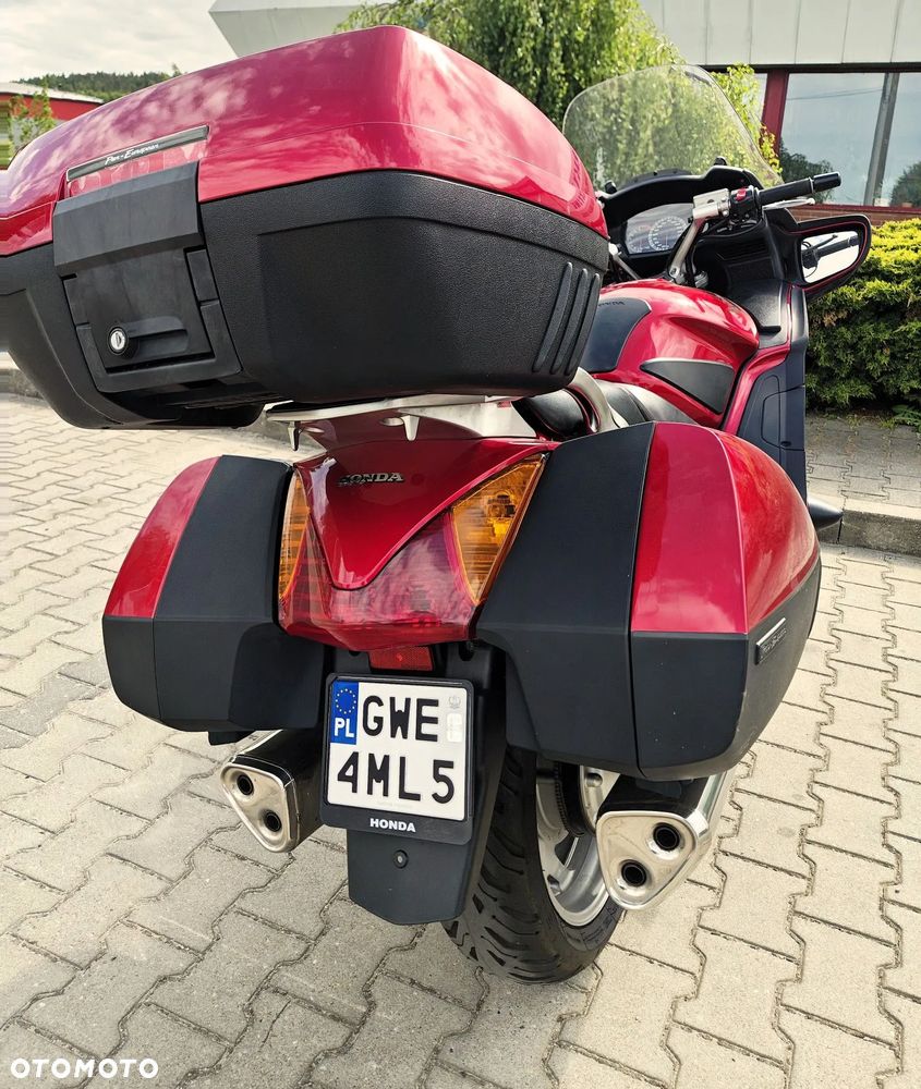 Honda ST - 2