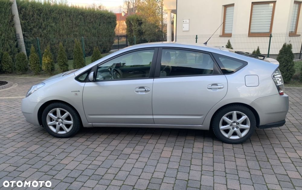 Toyota Prius - 7