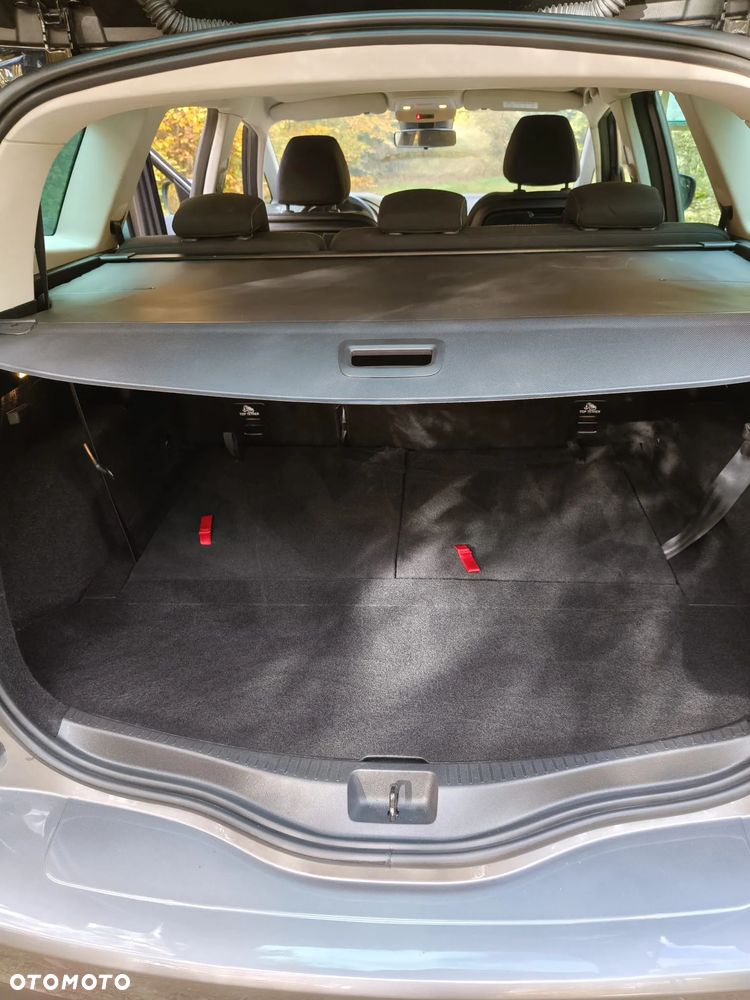 Renault Grand Scenic - 9