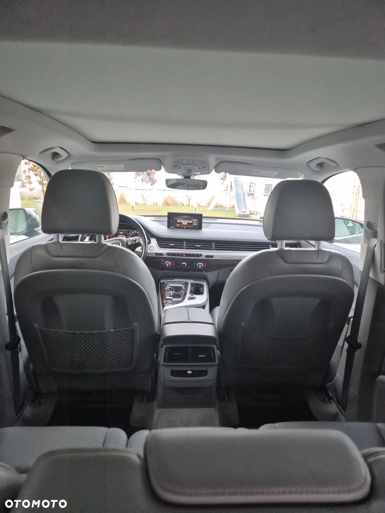 Audi Q7 - 6