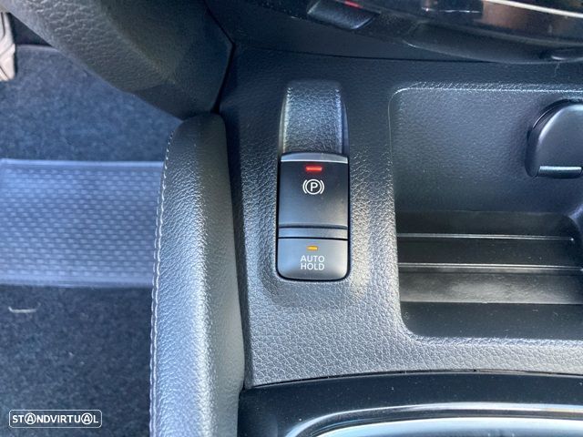 Nissan Qashqai 1.5 dCi N-Connecta - 31