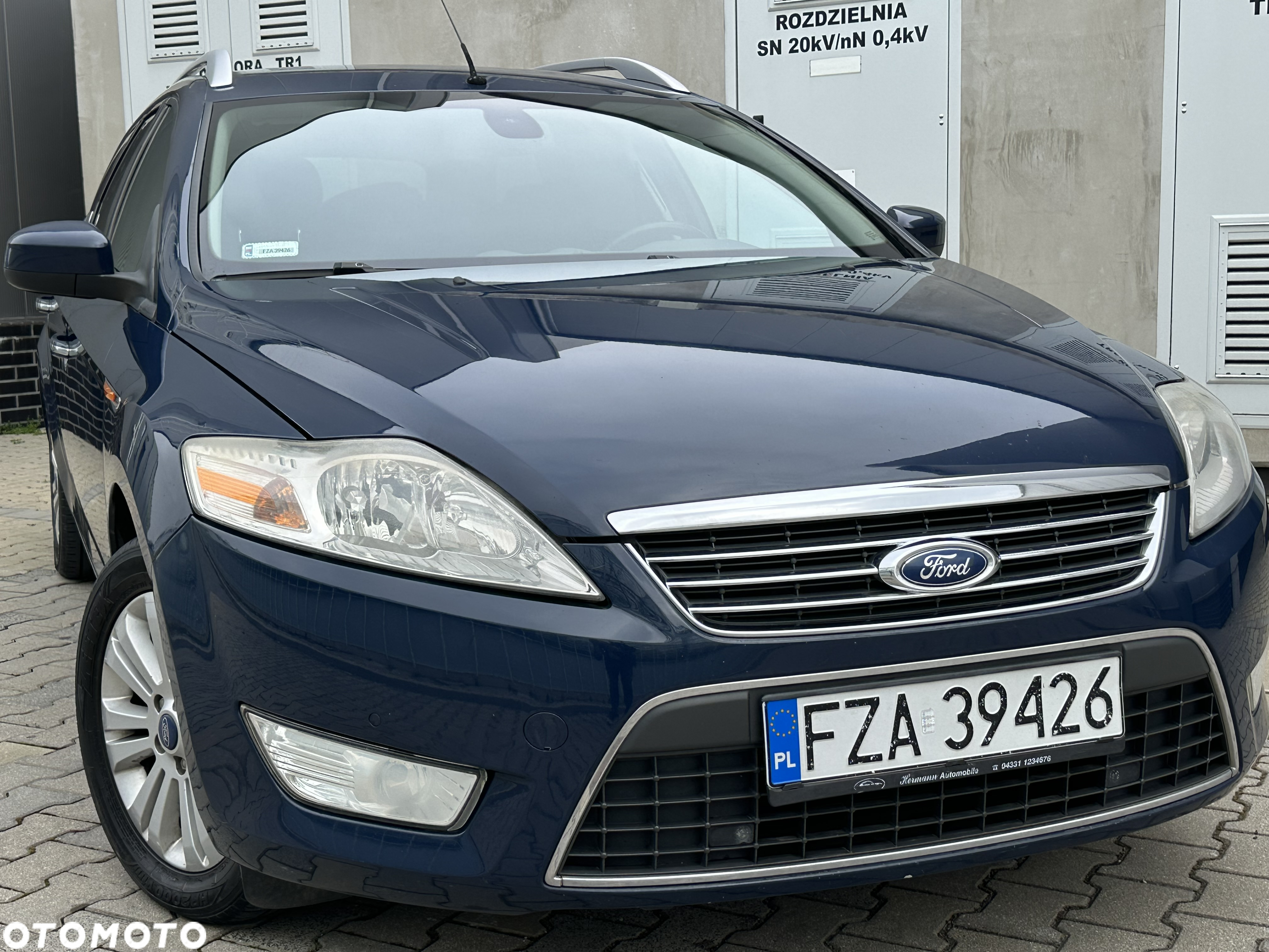 Ford Mondeo 2.0 Ghia - 10