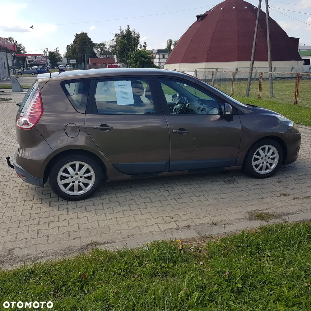Renault Scenic 1.6 16V 110 Dynamique - 3