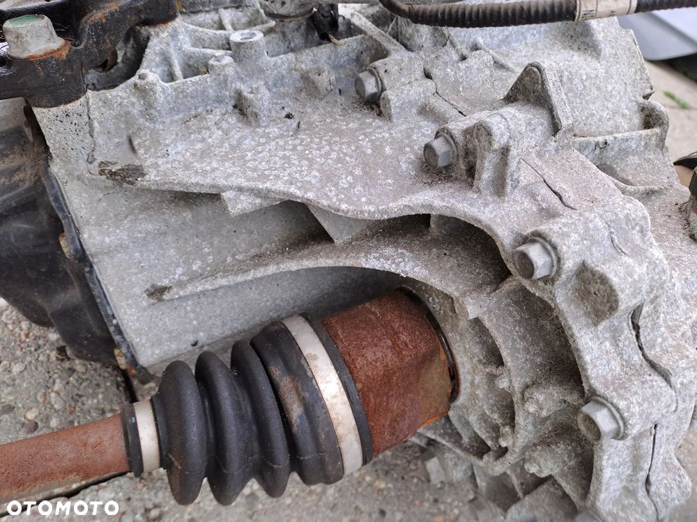 Hyundai IX20 Kia Venga 1.4 16V skrzynia biegów kod TBJ5F półosie - 9