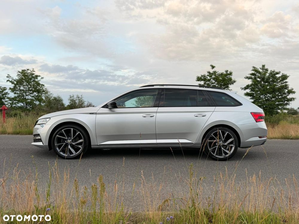Skoda Superb 2.0 TDI DSG Sportline - 23