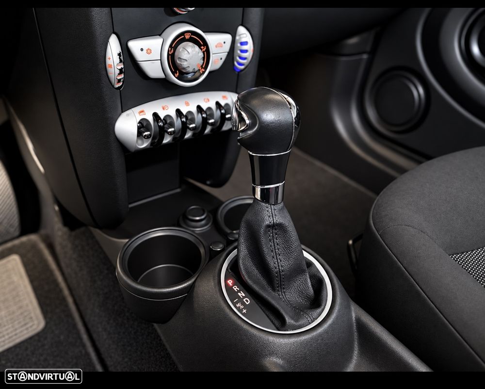 MINI 3 Portas Cooper D Auto - 14