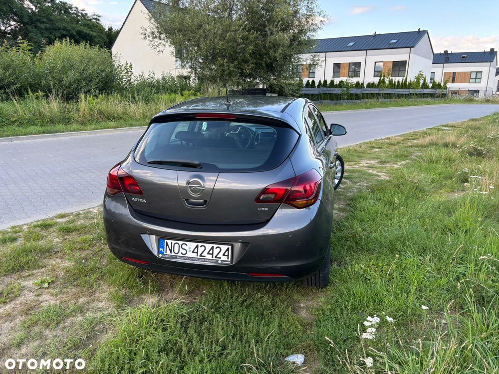Opel Astra 1.6 Automatik Cosmo - 5