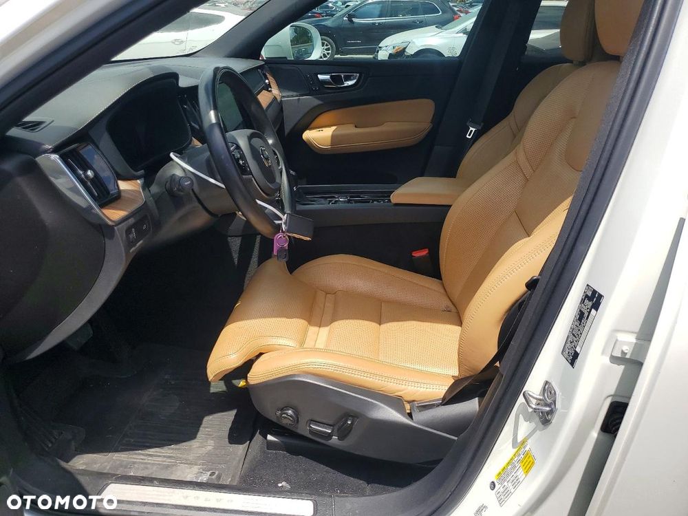 Volvo XC 60 T5 GPF AWD Inscription - 9
