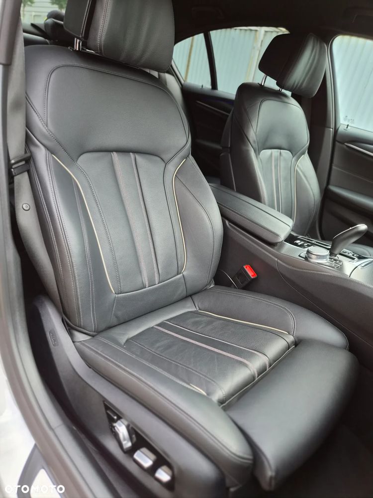 BMW Seria 5 520d MHEV M Sport sport - 9