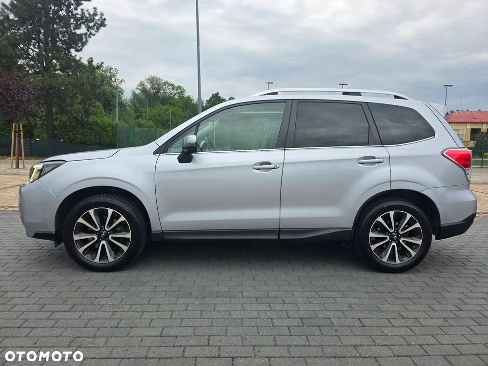 Subaru Forester 2.0 XT Platinum Lineartronic - 8